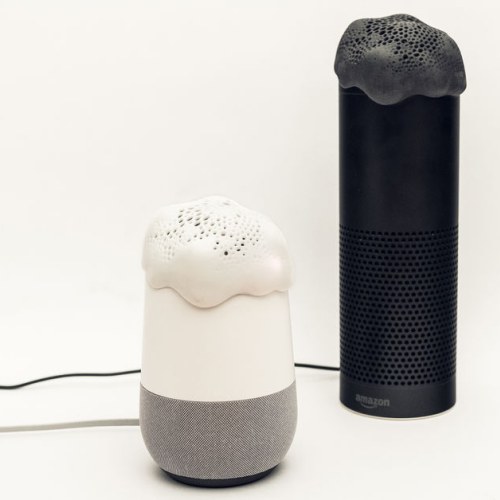 Alexa schiaccia Google Home: vende tre volte tanto. Esplode