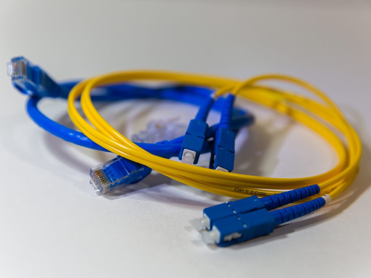 Che differenza c'è tra fibra GPON e fibra EPON?