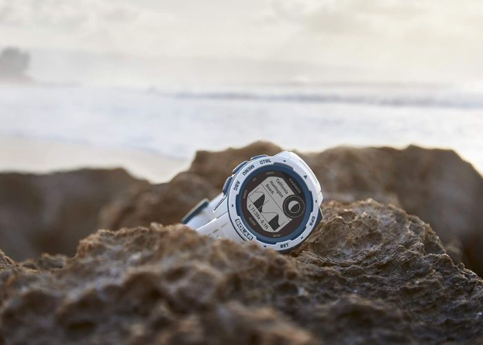 Garmin Instinct Surf Edition Amazon offerta smartwatch