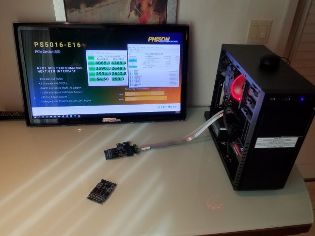 Phison mostra il primo SSD PCIe 4.0 x4: la banda disponibile non è ancora quella massima