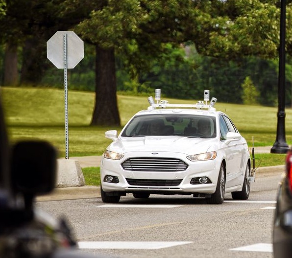 Ford investe 75 milioni sulla guida autonoma: dal 2021 auto senza volante