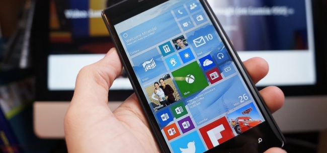 Windows 10 Mobile si lega con la versione desktop